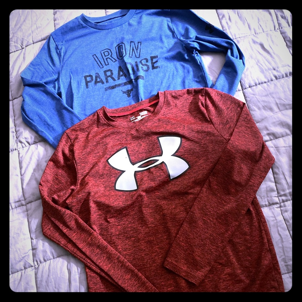 Long sleeved athletic shirts